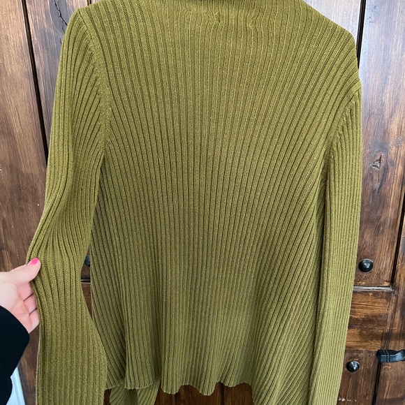 Cardigan - Picture 4 of 4